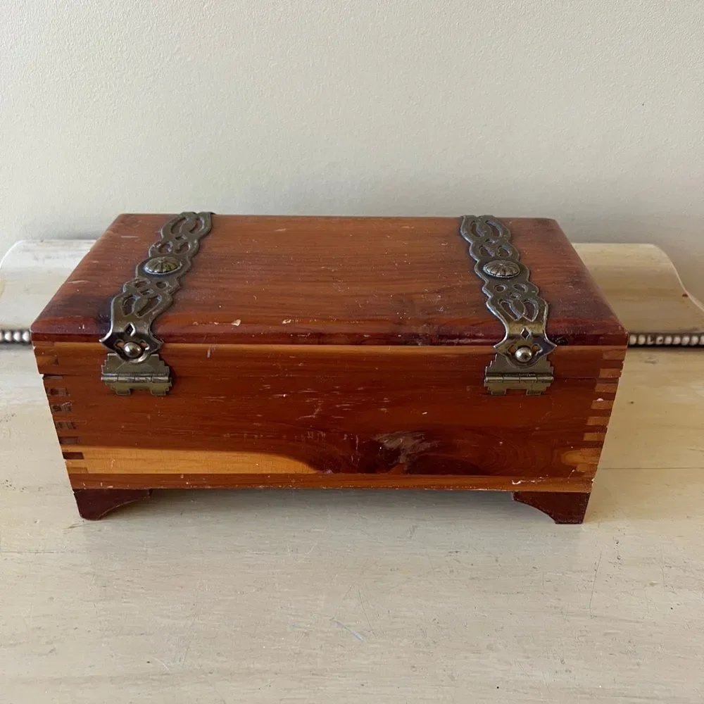 Cedar Trinket Box